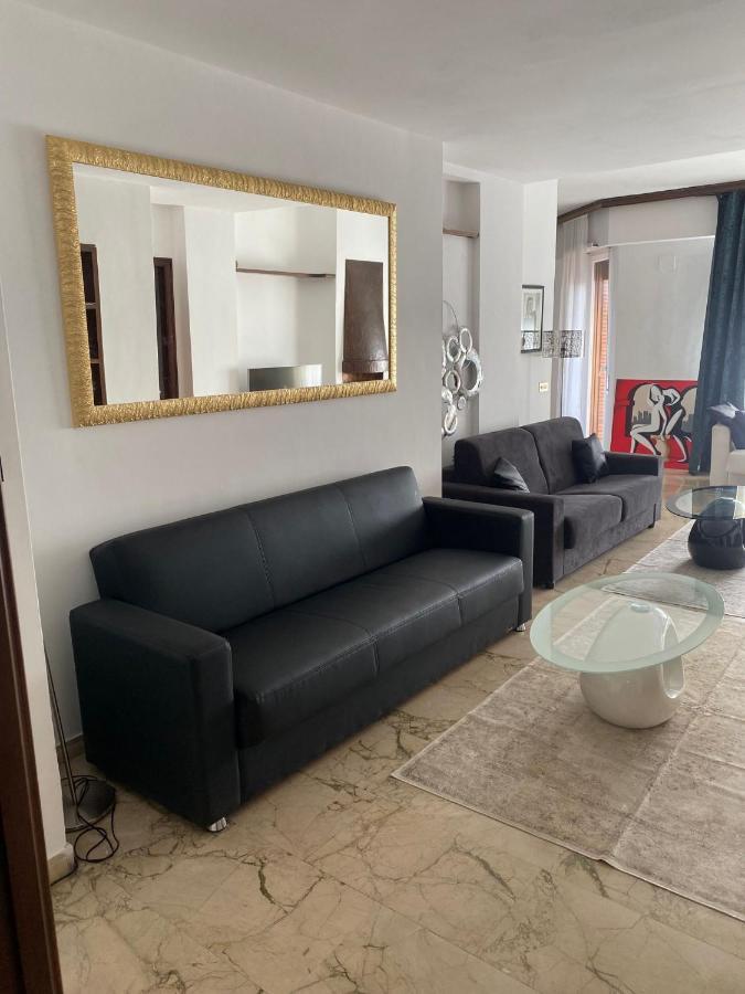 Eur Centro Lux Apartment Con Camino 로마 외부 사진